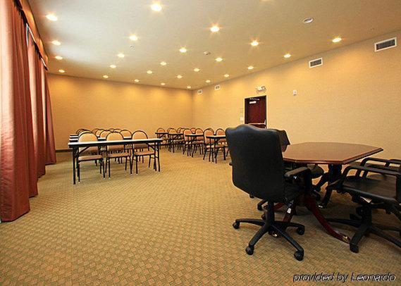 Sonesta Essential La Porte Facilities photo